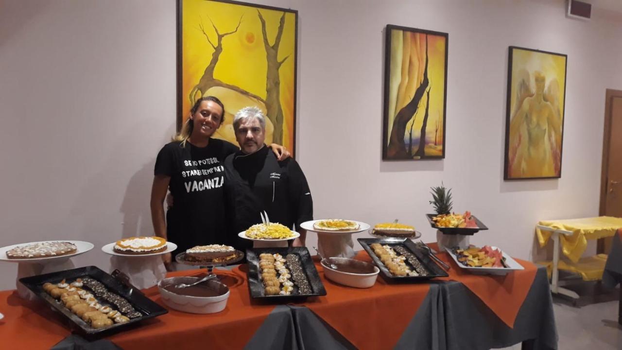 Hotel Buenos Aires Червия Екстериор снимка