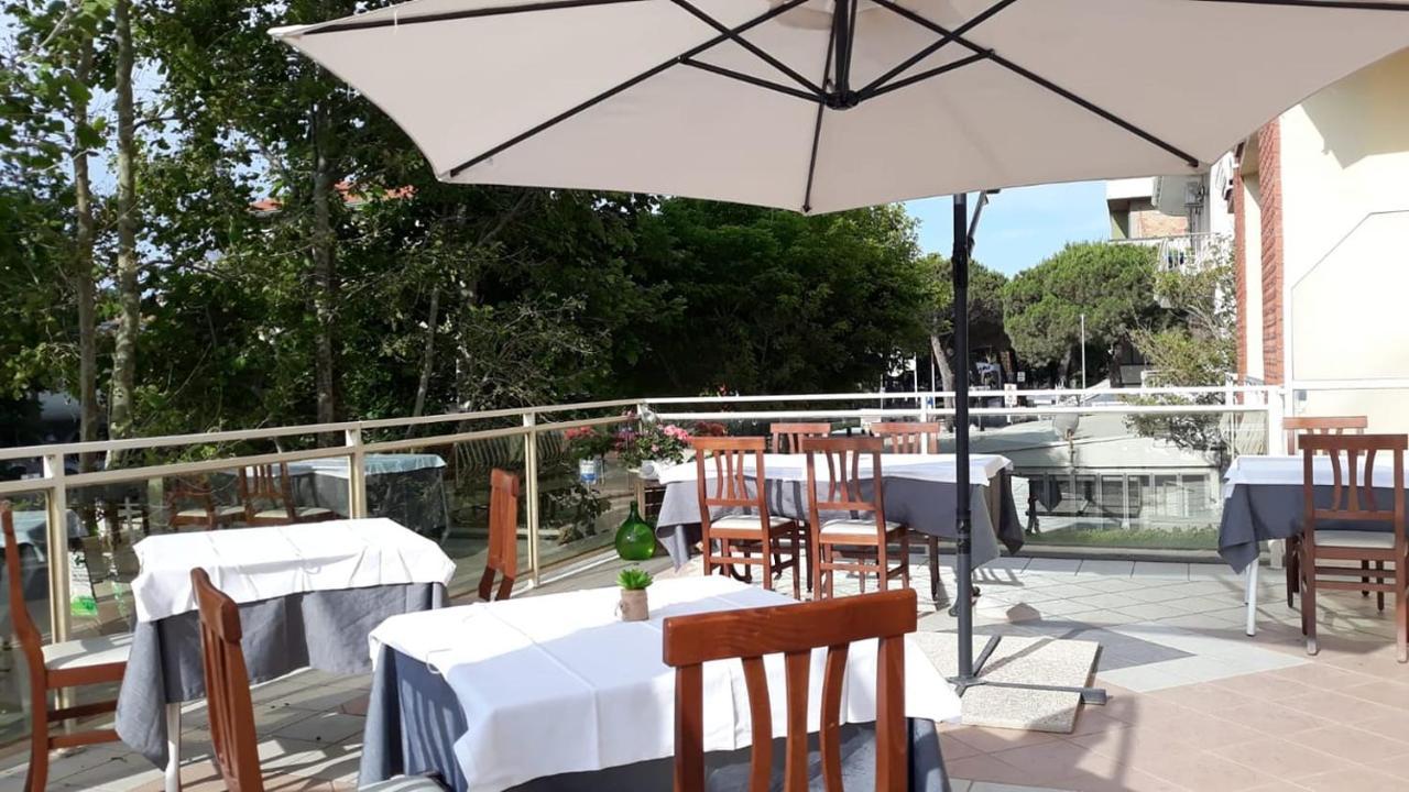 Hotel Buenos Aires Червия Екстериор снимка