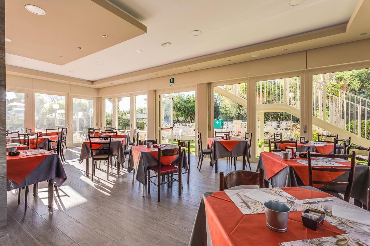 Hotel Buenos Aires Червия Екстериор снимка