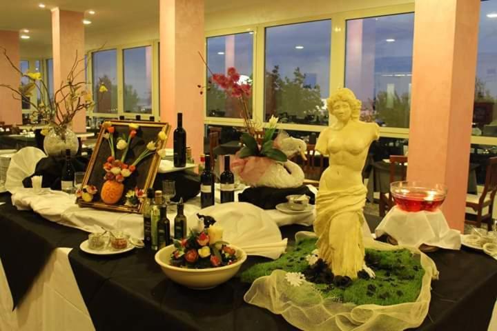 Hotel Buenos Aires Червия Екстериор снимка