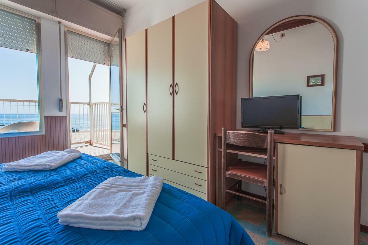 Hotel Buenos Aires Червия Екстериор снимка